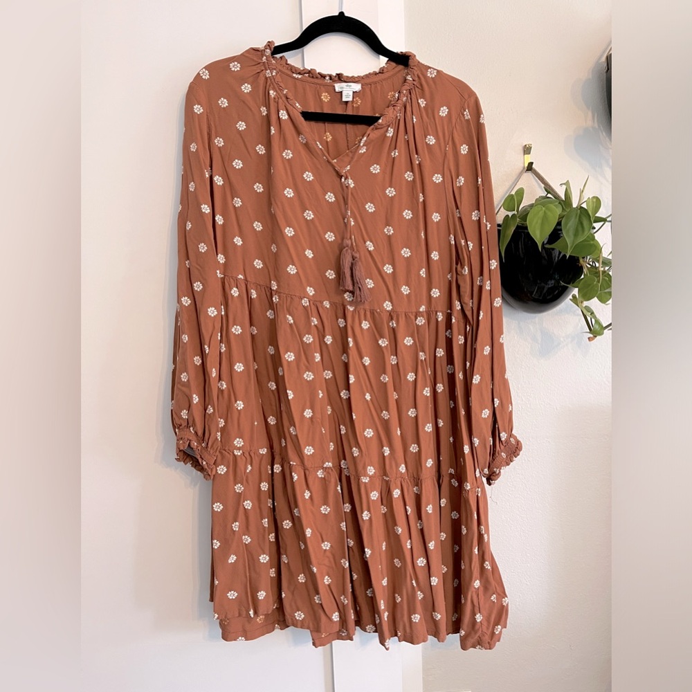 Women’s long sleeve short tiered dress